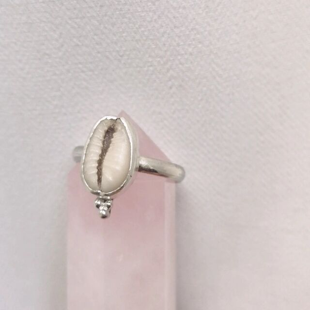 Cowrie shell Ring