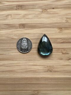Pear Labradorite
